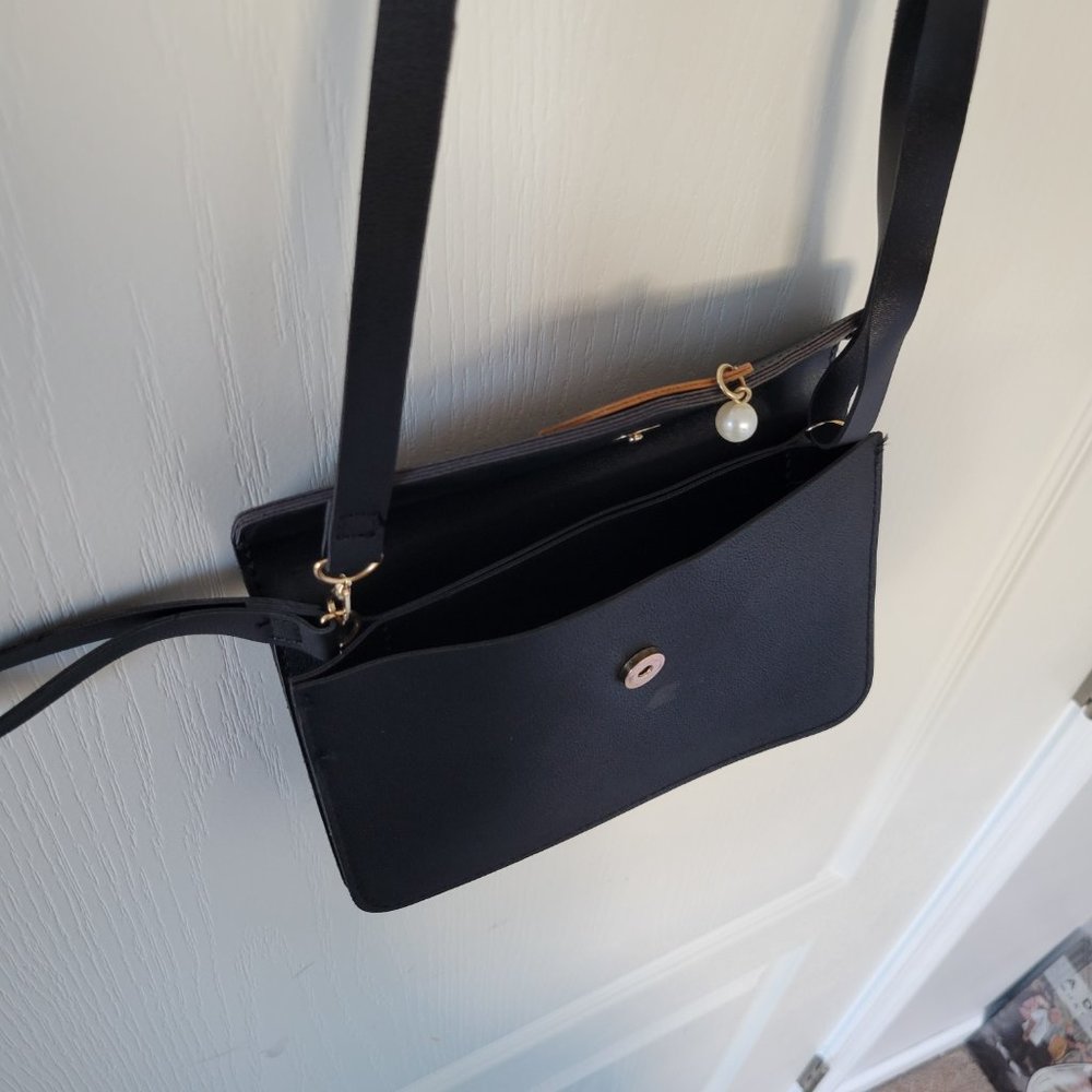Small Black Leather Shoulder Purse Brown Leaf Autumn Wrist Strap Handbag Pocket - Picture 5 of 6